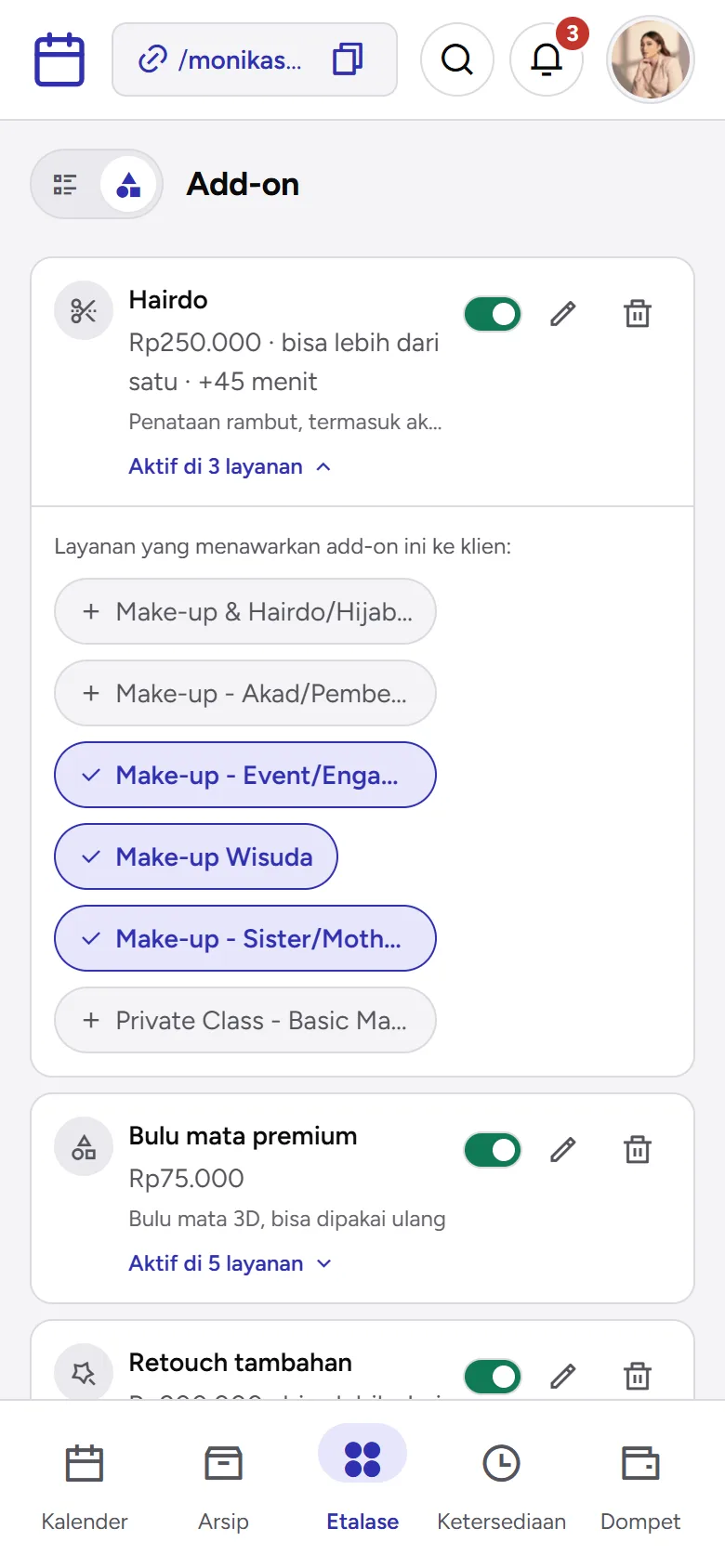 Tangkapan layar: daftar layanan yang menawarkan add-on Hairdo di halaman Add-on, tampilan ponsel