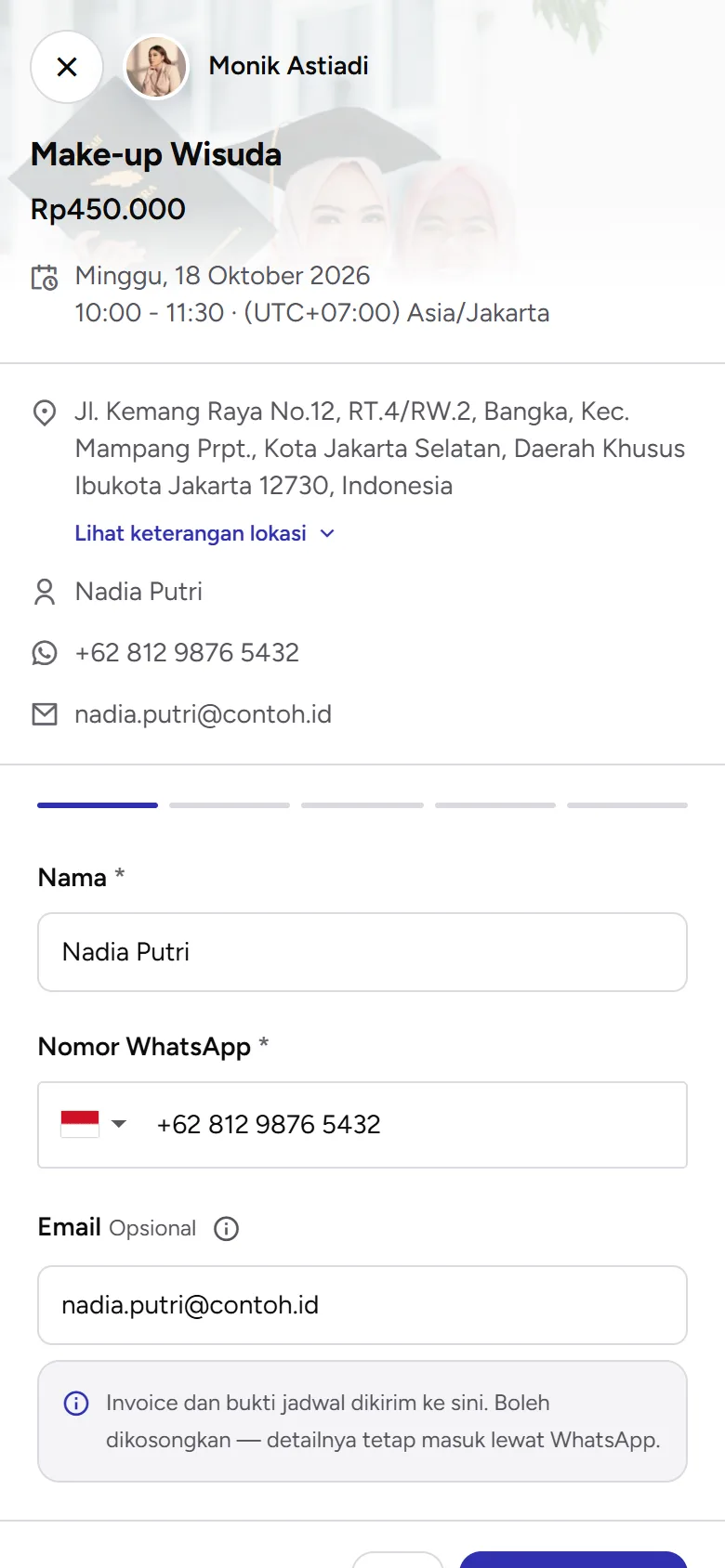Tangkapan layar: formulir Data diri dengan nama, nomor WhatsApp, dan email opsional, tampilan ponsel