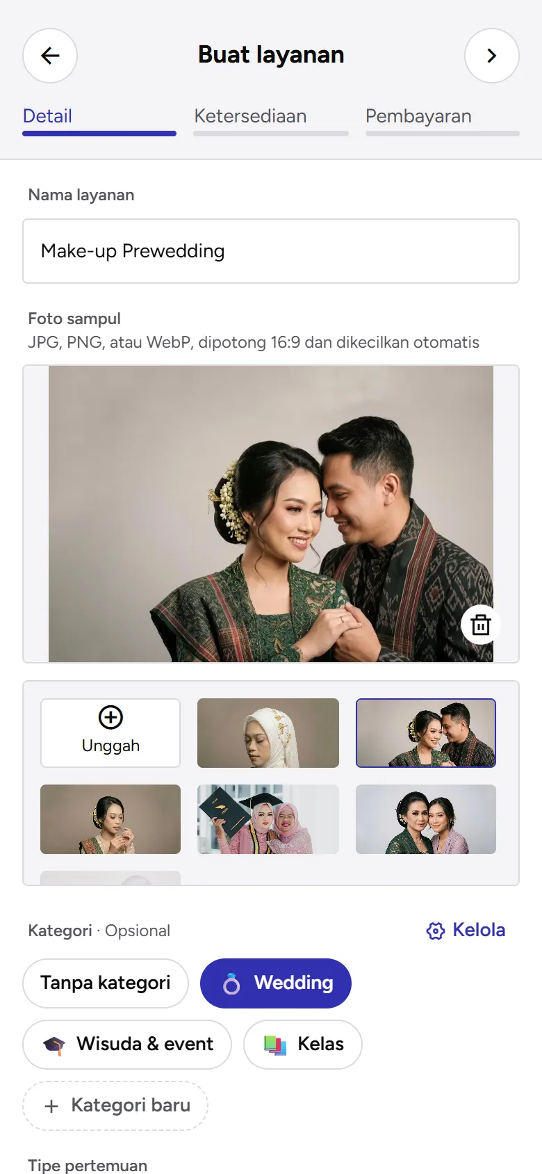 Tangkapan layar: form Buat layanan di langkah Detail dengan nama, foto sampul, dan kategori terisi, tampilan ponsel