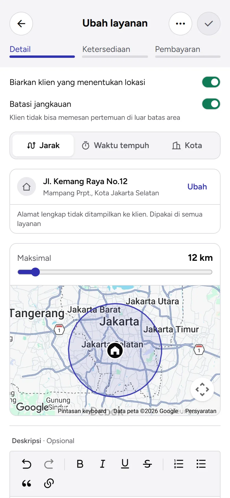 Tangkapan layar: Batasi jangkauan dengan jarak maksimal 12 km dan areanya di peta, tampilan ponsel