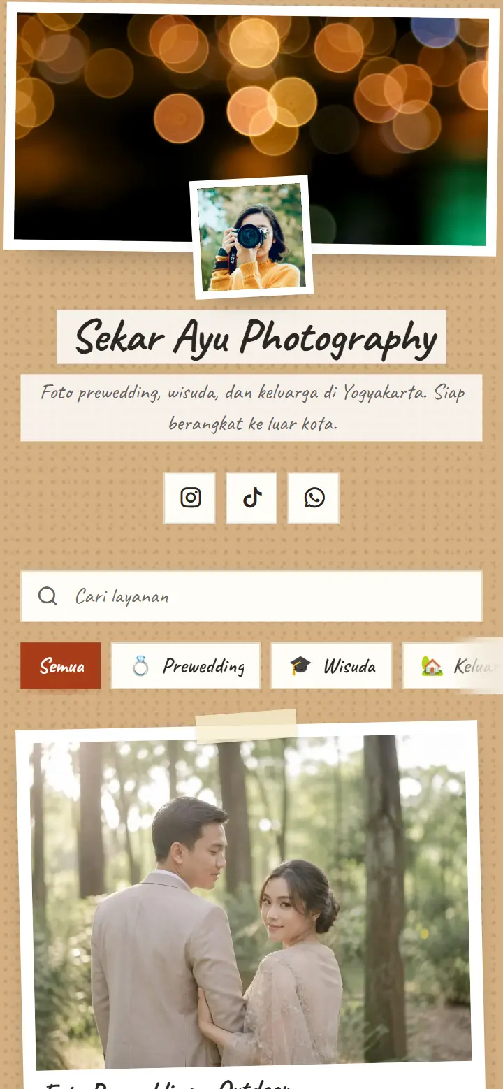 Contoh halaman booking fotografer dengan tema Polaroid